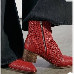 NEW Free People In the loop Woven booties